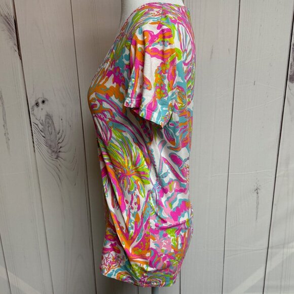 Lilly Pulitzer Michele V-Neck Top – Scuba to Cuba Print, Size Small, EUC - Picture 2 of 9